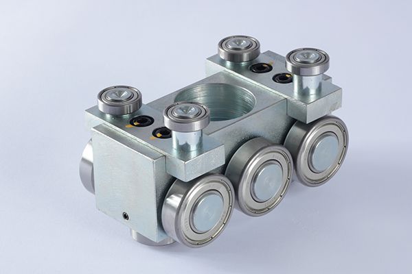 ベアリングを組み込んだ複合製品（ユニット）の完成品